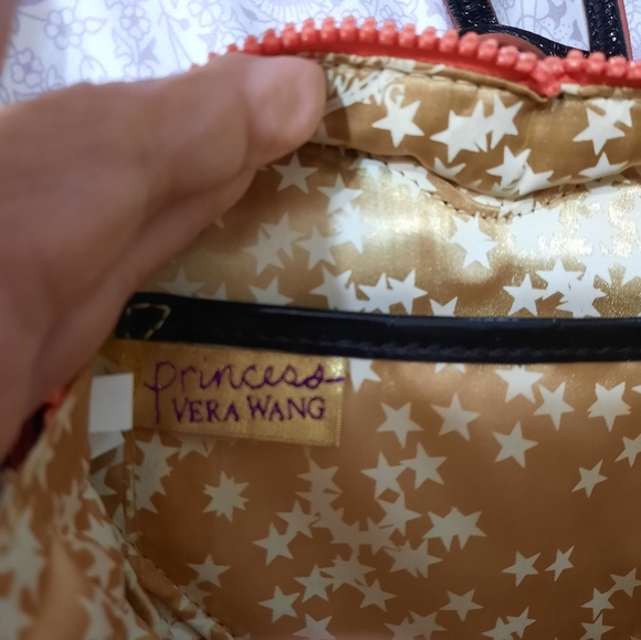 Vera Wang Princess Heart-Shaped Black and Pink Women's Bag - Picture 11 of 14